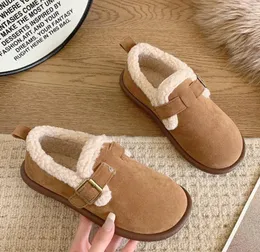 Casual Shoes 2024 Kvinnor Vinterbomull Tjockning Plysch Varm snöstövel Söt loafers Lady Flat Footwear Zapatos Mujer Botas