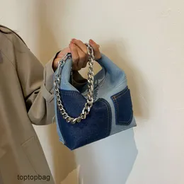 Tasarımcı lüks moda omuz çantaları moda zincir tarzı yüksek kaliteli kadın çantası 2023 yeni moda moda tek omuz crossbody çantası kadınlar için