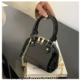 Designer Luxury fashion tote bags Wallets 2023 New Colorful Handheld Shell Womens Bag Fashionable and Versatile One Shoulder Crossbody Womens Bag