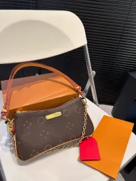 24SS مصممة للسيدات الفاخرة Pochette مزدوجة zip bage حقيبة اليد النسائية الإبط أكياس كروسة حقيبة الكتف حقيبة الكتف 25 سم