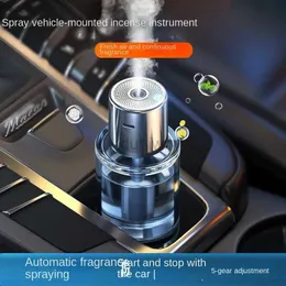Bil luftfräschare bilmonterade parfymtillbehör spray typ intelligent parfym instrument automatisk luftfymare parfym frisk luft parfym 24323