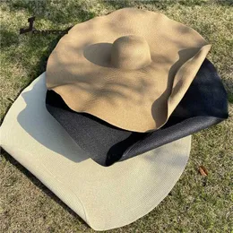 Szerokie czapki wiadra 70 cm Summer Beach Sun Hat z ochroną UV 35 cm szerokie składane słomki duże wiadra 24323