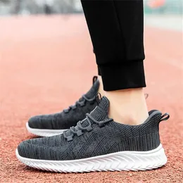 Casual Shoes 41-42 nummer 43 för män Sport Vulcanize Seller Products 2024 Beige Men's Sneakers Collection Tenys Super Offers