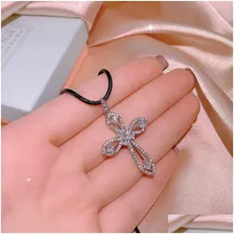 Pendant Necklaces High Quality Grade White Zircon Cross Necklace Men/Women Platinum Plated Party Jewelry Couple Gift Drop Delivery Pen Dhhrj