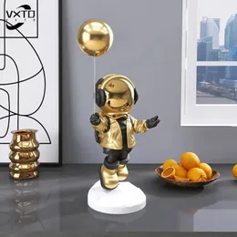 Balloon Astronaut Resin Ornaments Home Decor Crafts Statue Office Desk Figurines Decoration Bookcase Sculpture Crafts 240305