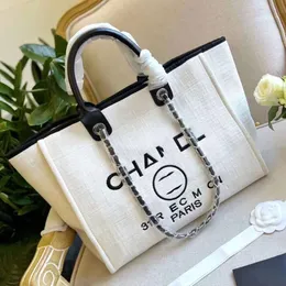 حقائب CC Luxury Letter Totes Handbag Fashion Canvas Bag Womens Ladies CH Assoridered Tote Designer Handbags Female Cross Back Backpack Xcan