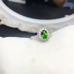 Pierścienie klastra Yulem Naturalny Przeczość Peridot dla damskich urodzin Birthday Stone 5x7mm S925 Srebrny rozmiar Kobiety