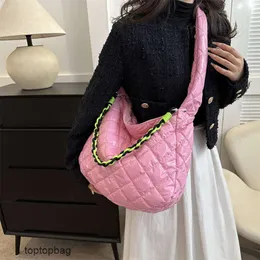 Tasarımcı Lüks Moda Omuz Çantaları 2023 Elmas ızgara pamuklu takım elbise tote çanta tek omuz crossbody büyük kapasiteli kadın çantası