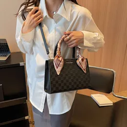 Designer Luxury fashion tote bags Wallets Womens Bag 2023 French Fashion and Fashionable Style Womens Bag Single Shoulder Crossbody Handheld Womens Bag