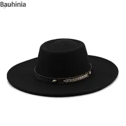 Geniş Memlu Şapkalar Kova Şapkaları İngiliz tarzı Feel Fedoras Womens Hat 9.5cm genişliğinde Mens Resmi Lüks Caz Şapkası Bowling Ball Düğün Şapkası Chapeau Kadın Şapkası 24323