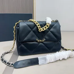 럭셔리 디자이너 19 시리즈 Lambskin Black Quilted Shouther Bags Classic Flap Purse Gold Metal Chain Handle Totes Crossbody Handbags 시리즈 번호 25x19cm