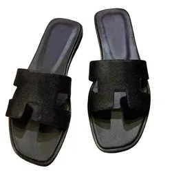 2024 Ny stil Summer Best Quality Designer Sandal Outwear Leisure Vacation Slides Beach Flat Slippers Fashion äkta läderskor för kvinnor Storlek: 36-42