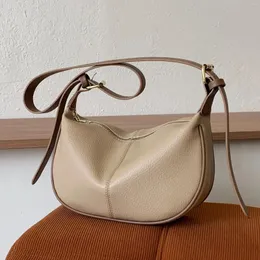 イブニングバッグトレンディなデザイナー女性ハンドバッグと財布2024ファッションビーガンレザーアンダーアームトート