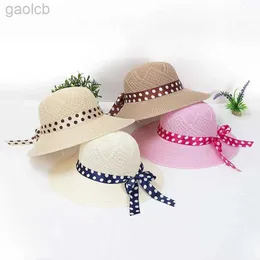 Szerokie brzegi czapki wiadra czapki 2022 Summer Girls Sun Hat Wide Brim Bow Sink Hat z wstążką Outdoor Słońce Ochrona kobiet Women Panama Hat 24323