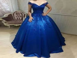 2019 Royal Blue Off the Shoulder Quinceanera Dresses 레이스 아플리케 볼 가운 스페셜 가운 스페셜 가운 16 18 파티 드레스 4004110