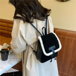 Designer de moda de luxo sacos de noite outono e inverno novo estilo coreano moda pele de veado bolsa de veludo com combinação fosca e pu bolsa de ombro feminina Versa