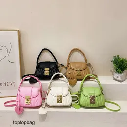 Projektant luksusowych torbów mody portfele francuskie temperament damski torba 2023 Nowa moda trend torebka pojedyncze ramię w torbie crossbody dla kobiet