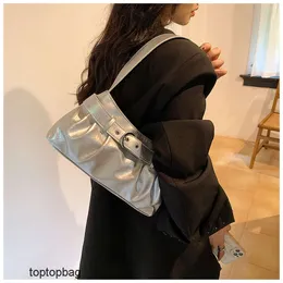Tasarımcı Lüks Moda Omuz Çantaları Fransız Sosyalite Tarzı Under Emfil Women Bag 2023 YENİ TREND Çok yönlü moda omuz çantası