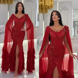 Impressionante sereia vermelha vestidos de noite elegante com capa v pescoço formal vestido de baile frente lantejoulas penas luxo árabe dubai vestido robe de soiree