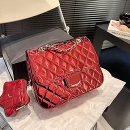 24c czerwony patent skórzany designerka torba plecakowa z gwiazdą portfela złoty łańcuch sprzętowy regulowany pasek błyszcząca klapa pikowana torebka na ramię 23x18 cm pięć kolorów