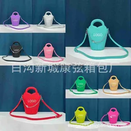 Cross Body 2023 New Summer Popular Letter Texture Water Bucket Bag Fashionable Western Style Crossbody Shoulder Trendy H240323