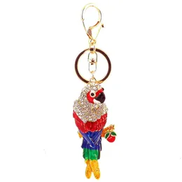 XDPQQ Creative Cute Colorful Parrot Keychain Animal Myna Bird Keychain Metal Rhinestone Pendant liten gåva 240315