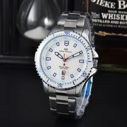 2024 Luxury Men's Quartz Watch、スチールストラップを備えたトップのヨーロッパのブランドの時計、ファッショナブルでトレンディな男性の手のトレンディ