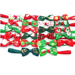 Ubrania dla psów 50/100pcs Dostawa pielęgnacji zwierząt świątecznych Town Ties Snowman Santa Cat Bowties Wakacyjne akcesoria