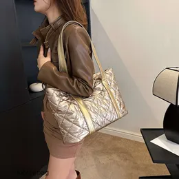 Borse da sera di moda di lusso di design Borsa da donna semplice e alla moda di grande capacità, borsa da giacca in cotone, borsa da donna da pendolarismo con filo ricamato a griglia di diamanti