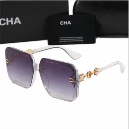 Designer Brand Channel Occhiali da sole Designer Occhiali da sole Desigeri di occhiali di alta qualità Donne Glasshi da donna Sun Glass Glass Uv400 Lente unisex Path Leggi occhiali da sole turisti vani