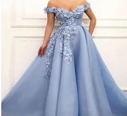 2019 Elegant Off The Shoulder Evening Dresses 3D Flora Applicies Pärled Light Sky Blue Dubai Style klänningar Tillfälle Klänningar1738751