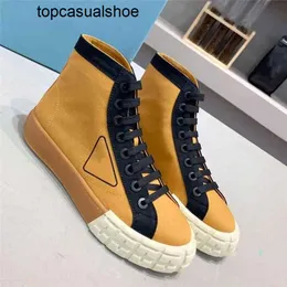 Pradoity Casual Brand Shoes Triangle Luxury Mens Cover Cover Nylon Pink Designer Ms. Gao Bang Chaussure Classic Canvas