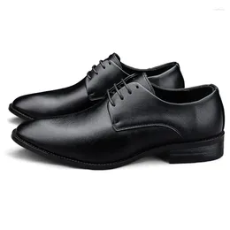 Sapatos casuais de couro de negócios homens rendas até borracha respirável vestido formal masculino escritório casamento flats calçados homme tamanho grande