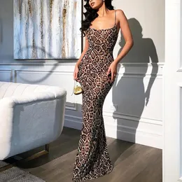 Casual Dresses Women's Wedding Party Bridesmaid Suspender Long Leopard Print Spaghetti Straps Velvet Dress Clothing