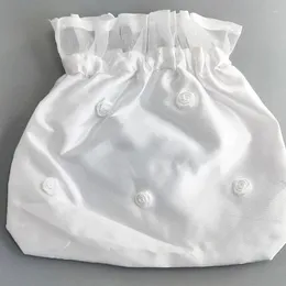 Sacos de compras Saco de cordão de cetim branco laço flor embalagem jewlry bolsas de seda com alça personalizada pequena bolsa saquinho de presente