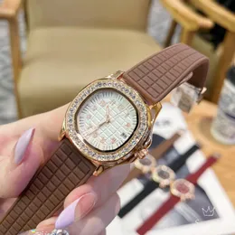 Lüks Lady Watches Elmas Çerçevesi 36mm Kauçuk Kayış Tasarımcı Kadınlar Kadınlar İçin En İyi Marka Bilek Swatches İzleyin Sevgililer Günü Mevcut Yüksek Kalite