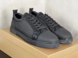 Skor mäns nya svart läder snör upp casual skor par stora sneakers suela roja