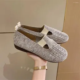 Buty swobodne numer 35 Slip-ons Shose Woman Vulcanize Spring Lato 2024 Czarne trampki dla kobiet sportowych 2024G Sapato