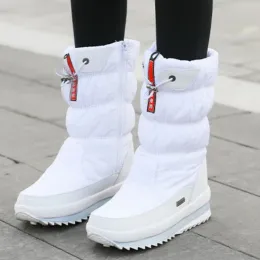أحذية الثلج المقاومة للماء للنساء الشتاء بالإضافة إلى الحجم منصة الأحذية أفخم دافئة غير راحة أحذية المشي لمسافات طويلة