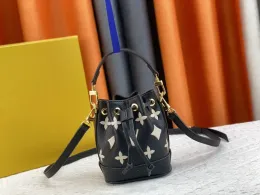 Üst tutamak satchel lüks tasarımcı nano noe omuz torbası çiçek cüzdanı spot grafiti renkli ipek ekran mini kova kadın çanta çapraz köpeği çanta