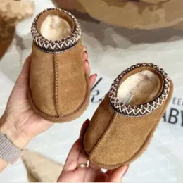 Crianças de couro genuíno da criança tazmans chinelos tazz sapatos de bebê slides de pele ultra mini bota mules de inverno deslizamento de lã pouco grande sapatos de algodão à prova dwaterproof água tamanho 21-34 gosa