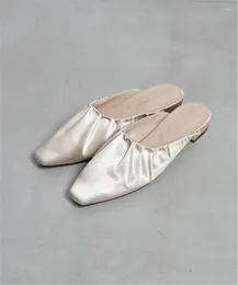 Chinelos baotou cetim senhoras sapatos japoneses mules mulheres de alta qualidade ao ar livre zapatos mujer verão 2024 moda flip flops