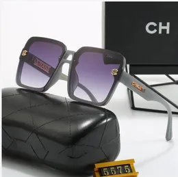 男性のためのサングラス豪華な眼鏡ファッショングラディエントサングラスグラシエントシンプルビッグスクエアゴールドフレームUV400グラントガファデソルクラスメートケースグラスサングラス