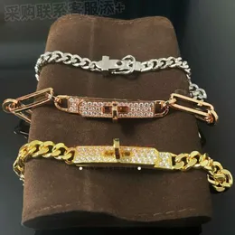 Gürtelschnallen-Halskette im gleichen Stil der Familie, H-Version, vollständiges Sky-Stern-Schwein-Nasen-Armband, alle Modelle komplett