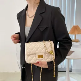 Cross Bag Designer Hot Brand Internet Celebrity Small New Tendy Womens doftande Wind Diamond Grid Chain Gold Ball Square Fat Man Crossbody