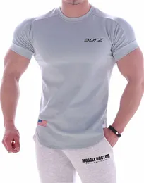 새로운 빠른 건조 Fitn Sports Short-Sleeved 남자 티셔츠 여름 Fitn Wear Casual Wear W2QL#
