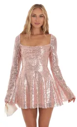 Freizeitkleider, Minikleid mit quadratischem Ausschnitt für Damen, glitzernde Pailletten, ausgestellte Ärmel, rückenfrei, Clubkleid mit überkreuzter Spitze für Cocktailpartys