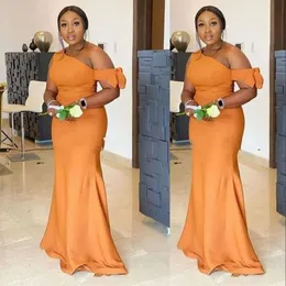 Bridesmaid African Dresses Mermaid One Shoulder Bow Plus Size Garden Country Wedding Guest Party Gowns Maid Of Honor Dress Custom Orange