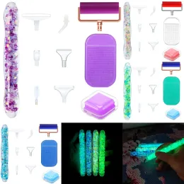 Puntare Glow in the Dark Diamond Painting Art Strumento Penna e accessori Resina Luminosa 5D Rhinestone Picker Nail art ricamo fai -da -te fai da te