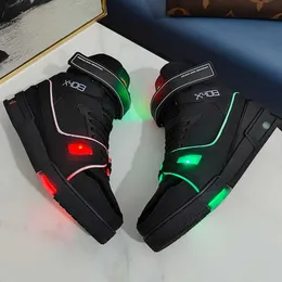 うーたん LOUIS VUITTON LED LIGHT UP X480 FIBER OPTIC LV TRAINER